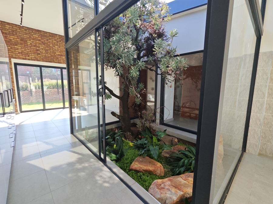 3 Bedroom Property for Sale in Helderzicht Eco Estate North West